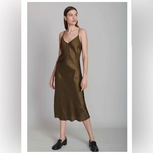 Organic John Patrick - Bias Long Slip in Olive